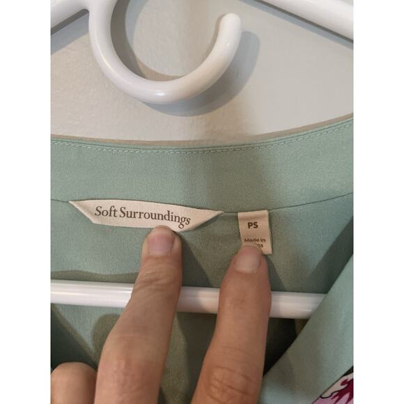 Soft Surroundings Embroidered Tunic‎ Top Petite S Kimono Sleeve Asian Floral Top - Picture 3 of 6